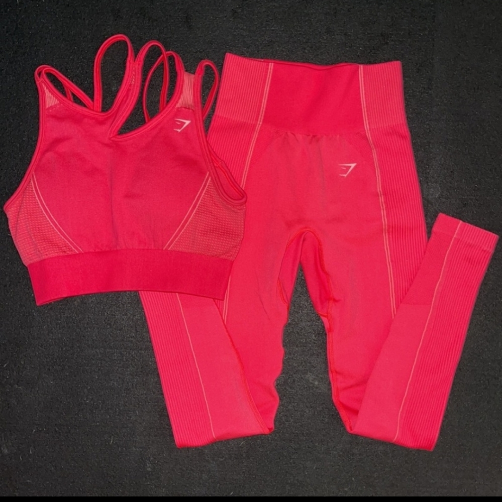 Gymshark Hot Pink Seamless Sports Bra & Leggings Set